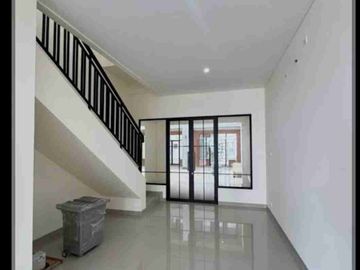 Dijual Double Balcony di Alfresco