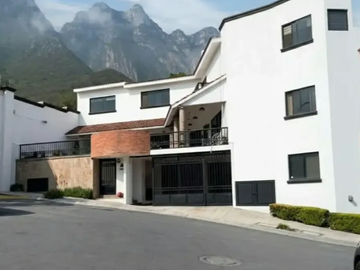 REMATE BANCARIO - CASA LAS CUMBRES SECTOR 6