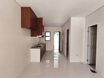 For Sale 2 Storey with 4 Bedroom Townhouse Units Located in Brgy. Mayamot Antipolo Rizal-JV2