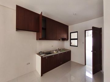 For Sale 2 Storey with 4 Bedroom Townhouse Units Located in Brgy. Mayamot Antipolo Rizal-JV2