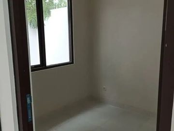 Rumah 2 Kamar Tidur Full Renovasi di Cluster Perumahan Kana Park Siap Huni Dekat Stasiun KRL & Akses Tol Legok Parung Panjang Bogor Legok Tangerang K