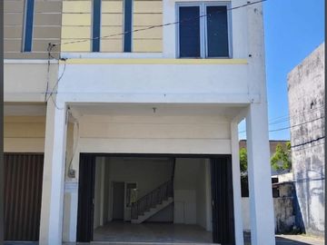 FOR RENT! Ruko Pakal Regency - Bangunan 2 Lantai