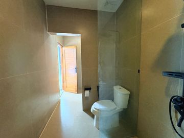 BRAND NEW VILLA NEAR BALANGAN BEACH
