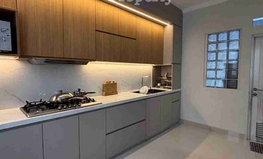 Rumah Bagus semi furnished di Kota wisata cibubur