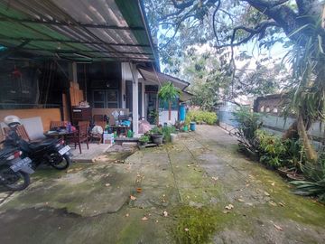 Dijual Rumah Mewah Halaman Sangat Luas Kekinian, Siap Huni di Klodran Colomadu Karanganyar