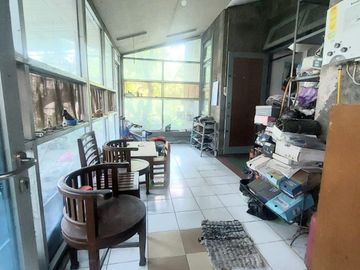 Dijual Rumah Mewah Halaman Sangat Luas Kekinian, Siap Huni di Klodran Colomadu Karanganyar