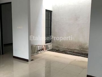 Rumah 2 Lantai Di Pondok Mutiara Sidoarjo