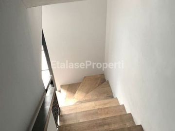 Rumah 2 Lantai Di Pondok Mutiara Sidoarjo