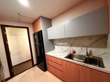 Y. DISEWAKAN APARTEMEN 3BR FURNISH HEGARMANAH RESIDENCE BANDUNG TIPE SAPPHIRE