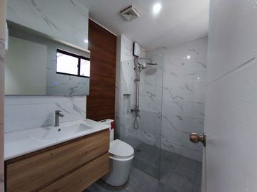 Ready for Occupancy House and Lot for Sale in Pilar Village Las pinas-MD