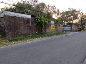 Dijual Rumah Mewah Halaman Sangat Luas Kekinian, Siap Huni di Klodran Colomadu Karanganyar