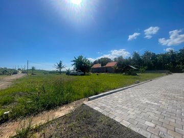 Dijual Tanah Kavling - 300 meter dari Pantai Kelecung, Tabanan.