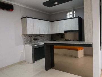 Jual cepat rumah siap huni harga menarik lokasi batununggal indah