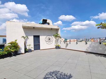 Mandaluyong 6 Storey Office Building with Roof Deck For Sale SD