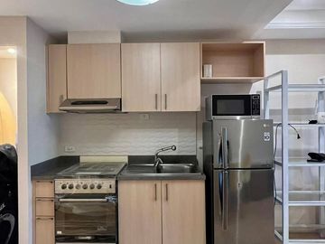 FOR SALE: Fully-furnished 1-Bedroom Unit at The Grove By Rockwell, Pasig City