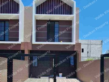 RUMAH MINIMALIS BARU GRESS DI MEDOKAN AYU RUNGKUT SURABAYA TIMUR