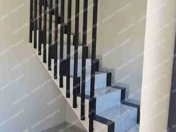 RUMAH MINIMALIS BARU GRESS DI MEDOKAN AYU RUNGKUT SURABAYA TIMUR
