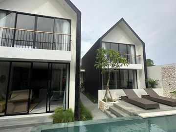 VILLA READY BRAND NEW BIG POOL MODERN KAWASAN STARTEGIS SABA NEAR BEACH