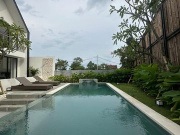 VILLA READY BRAND NEW BIG POOL MODERN KAWASAN STARTEGIS SABA NEAR BEACH