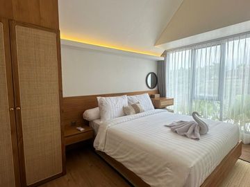 VILLA READY BRAND NEW BIG POOL MODERN KAWASAN STARTEGIS SABA NEAR BEACH