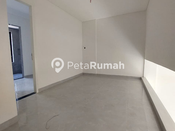 DISEWA VILLA JALAN STARBAN KOMPLEK JEWEL PARK POLONIA | DAERAH POLONIA (WENDY)