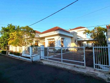Rumah besar dijual murah harga nego siap huni lokasi strategis Campaka Andir Bandung Furnished serius survey langsung
