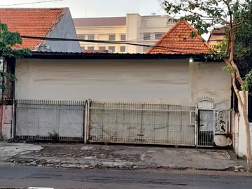 Rumah Usaha Jalan Kutai Cocok Usaha Resto / Cafe dekat Raya Darmo