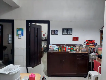 Rumah Usaha Jalan Kutai Cocok Usaha Resto / Cafe dekat Raya Darmo