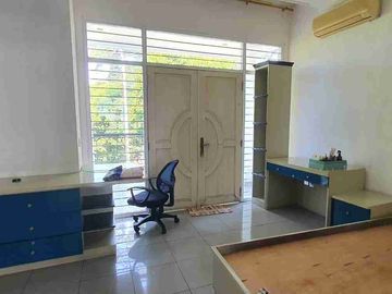 Rumah Mewah Puspita Loka BSD Siap Huni Semi Furnished Rp180Juta/Tahun
