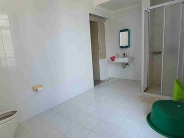 Rumah Mewah Puspita Loka BSD Siap Huni Semi Furnished Rp180Juta/Tahun