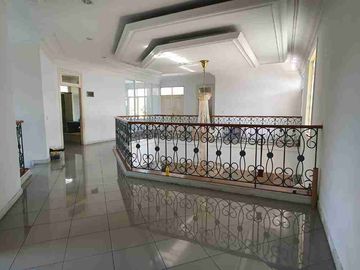 Rumah Mewah Puspita Loka BSD Siap Huni Semi Furnished Rp180Juta/Tahun