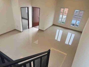Rumah New minimalis 2 lantai di Tebet, Jalan 2 mobil