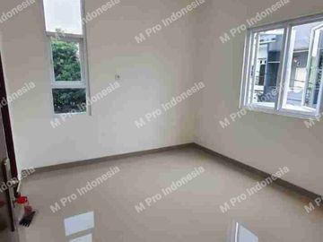 Rumah New minimalis 2 lantai di Tebet, Jalan 2 mobil