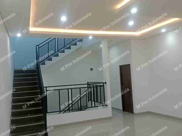 Rumah New minimalis 2 lantai di Tebet, Jalan 2 mobil