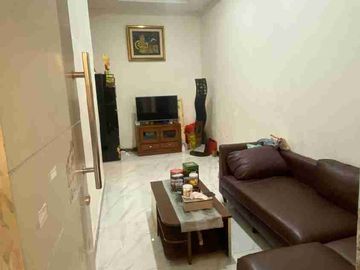 RUMAH SIAP HUNI MURAH 2 LANTAI DI JAMBANGAN INDAH SURABAYA SELATAN
