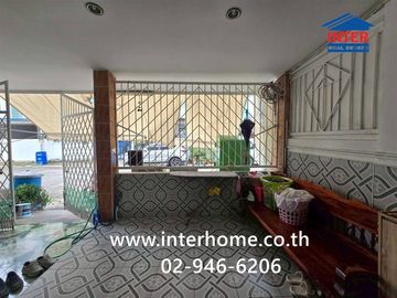 Two-story townhome, 22 sq.wa., Thai Somboon 3 Village, near Thai Somboon Market, Khlong Sam Road, Rangsit-Nakhon Nayok Road, Khlong Luang Road, Khlong