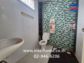 Two-story townhome, 22 sq.wa., Thai Somboon 3 Village, near Thai Somboon Market, Khlong Sam Road, Rangsit-Nakhon Nayok Road, Khlong Luang Road, Khlong
