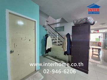 Two-story townhome, 22 sq.wa., Thai Somboon 3 Village, near Thai Somboon Market, Khlong Sam Road, Rangsit-Nakhon Nayok Road, Khlong Luang Road, Khlong