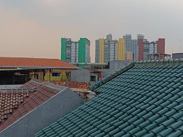 DIJUAL MURAH 2 LANTAI + ROOFTOP DI JAKARTA PUSAT