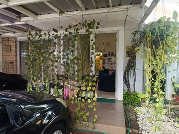 DIJUAL HARGA B.U! RUMAH HOOK DI GRAND GALAXY BEKASI