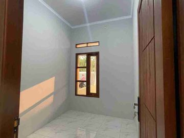 Siap huni.. lokasi pinggir jalan..