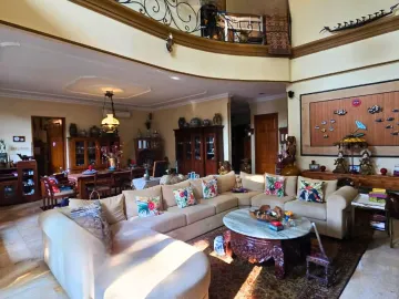 Turun Harga Tropical House Siap Huni gaya Bali dengan lokasi strategis Big garden dan Swimming Pool