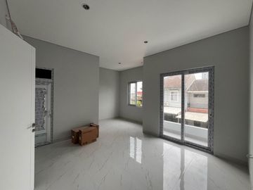 Dijual Rumah Baru Sektor 8B Gading Serpong