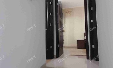 Rumah 2 lantai hanya 5 menit ke tol jorr Jatiwarna kota Bekasi