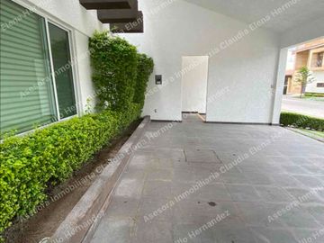 CASA DE RENTA EN VILLANTIGUA DE UNA PLANTA