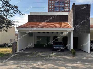 CASA DE RENTA EN VILLANTIGUA DE UNA PLANTA