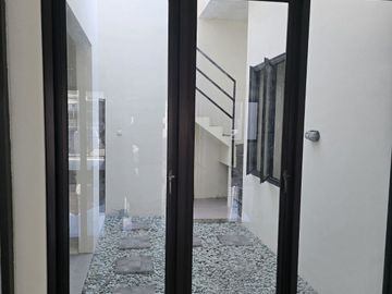 Rumah Baru Gress 2 Lantai Panjang Jiwo Permai - Akses Jalan 3 Mobil SHM