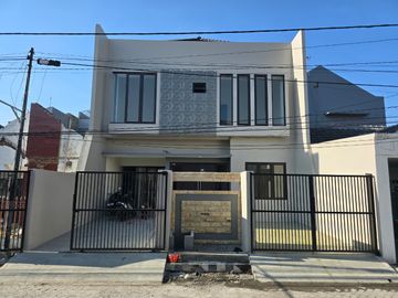 Rumah Baru Gress 2 Lantai Panjang Jiwo Permai - Akses Jalan 3 Mobil SHM