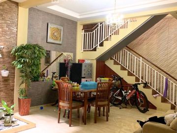 rumah dijual siap huni dilingkungan asri dekat dengan stasiun, rumah sakit dan sekolah
