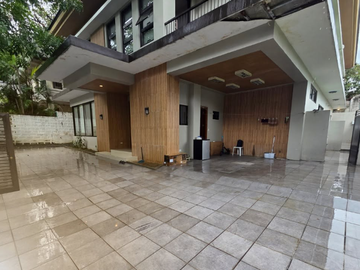 Modern 2 Storey House For Lease in Ayala Heights, QC